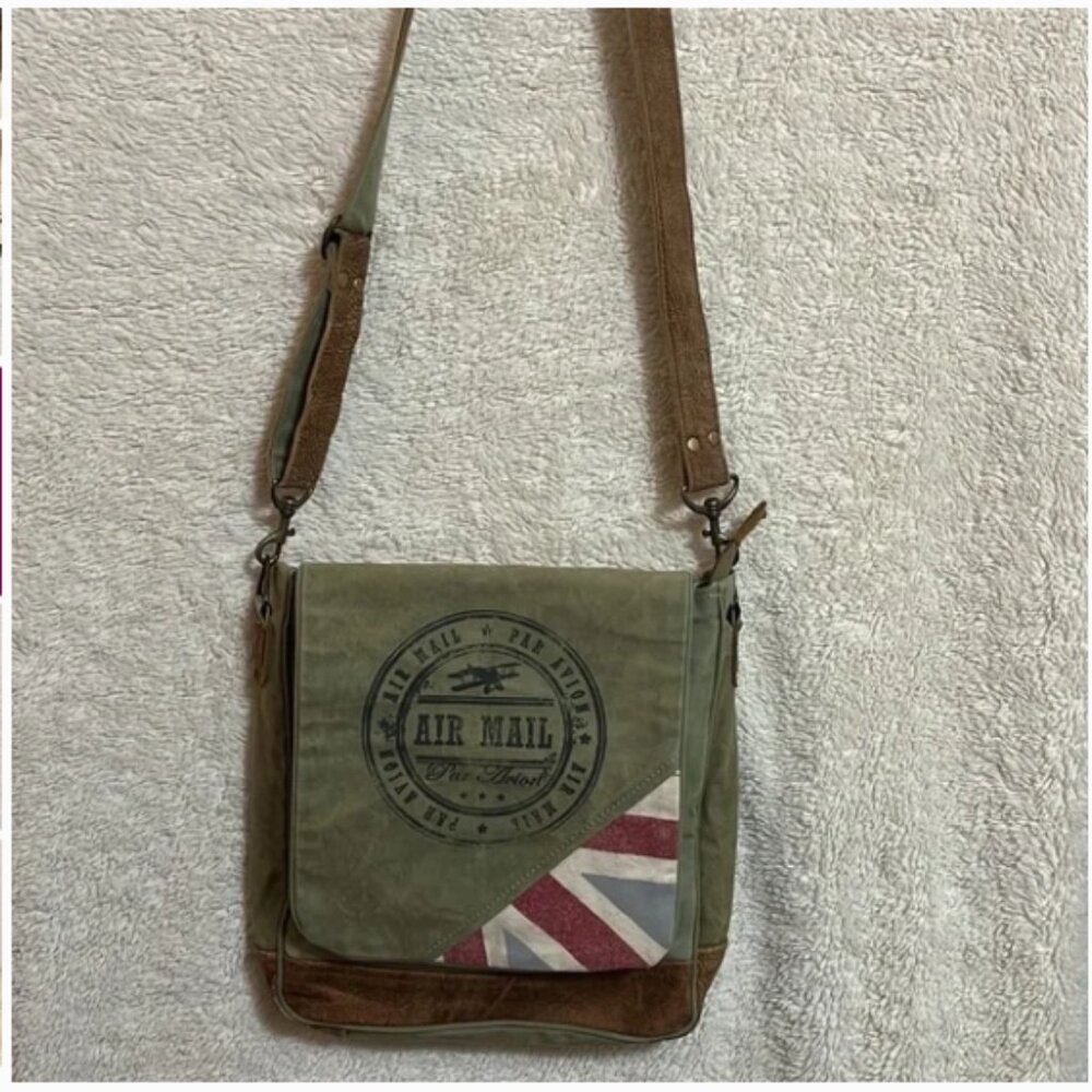 Vintage “Par Avion – Air Mail” Canvas and Leather Messenger Bag - Picture 13 of 16